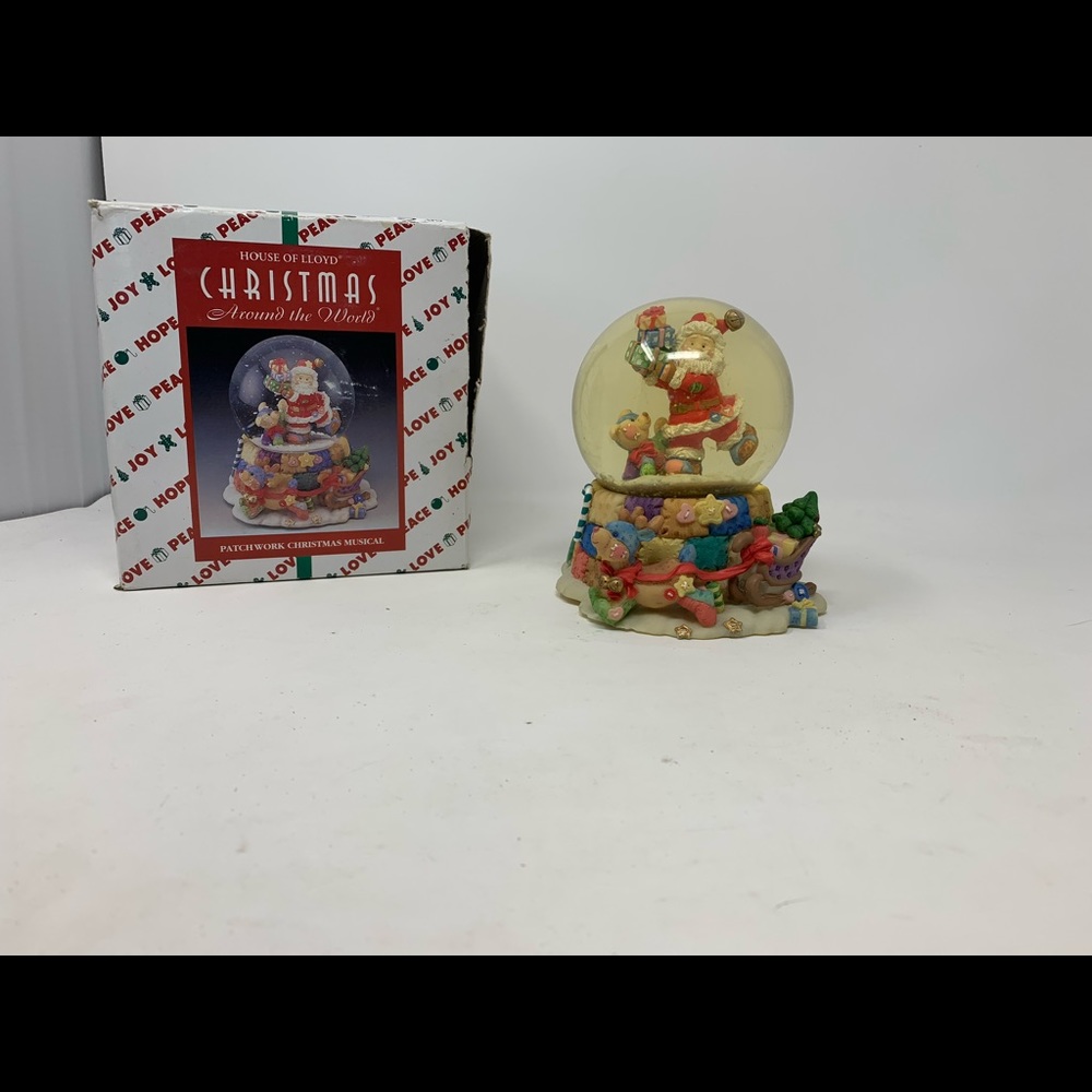 House of Lloyd Christmas around the world 1996 snow globe